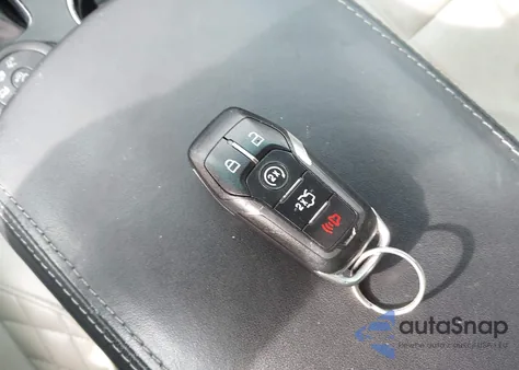 2016 Ford Explorer Platinum z USA, uszkodzony, nr VIN 1FM5K8HT6GGA69883